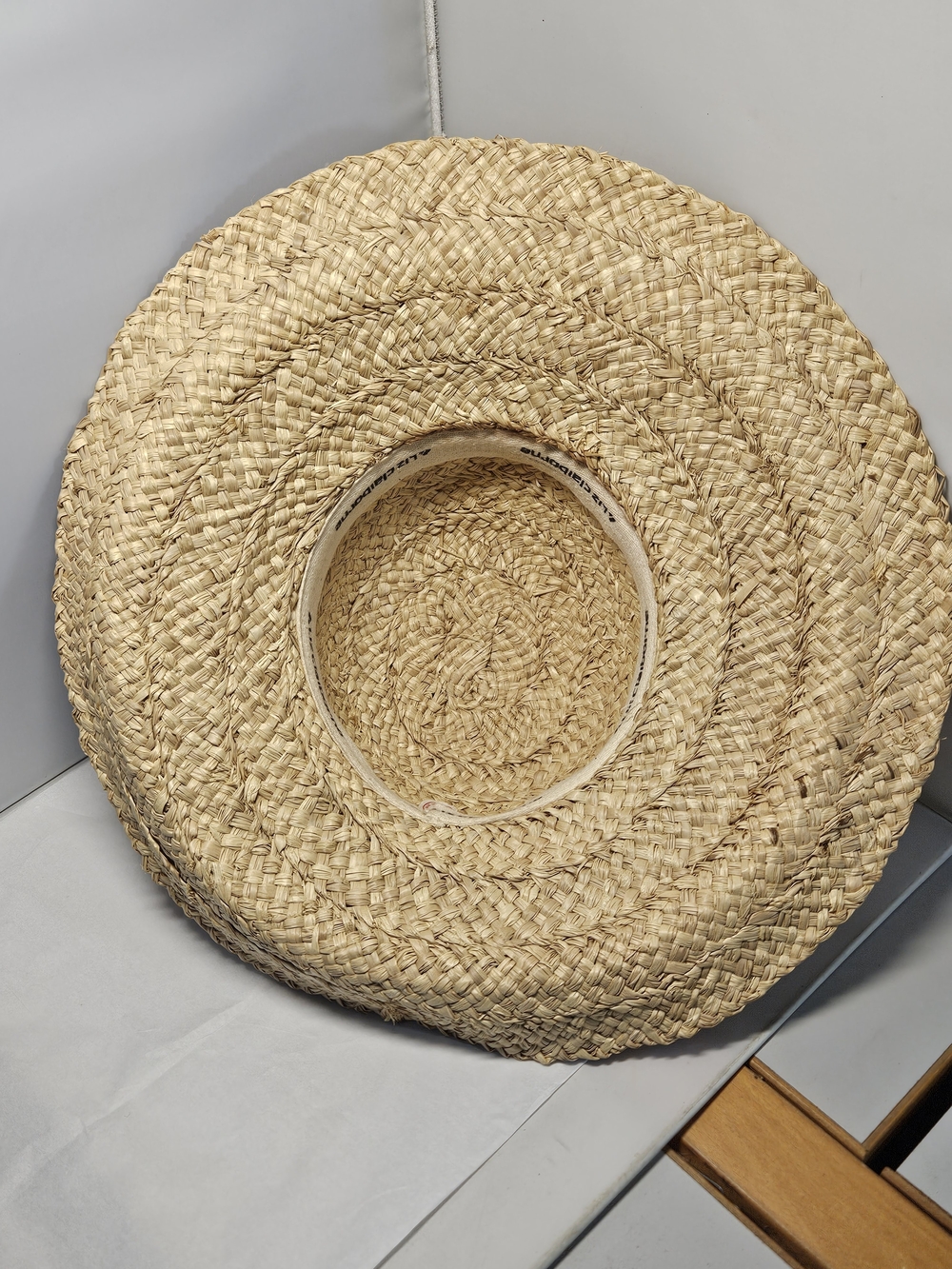 New Liz Claiborne Natural Straw Wide-Brim Braided Tassel Hat - Picture 2 of 5